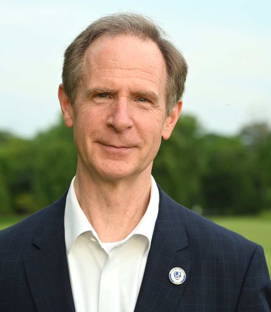 Mayor Chris Bertaut